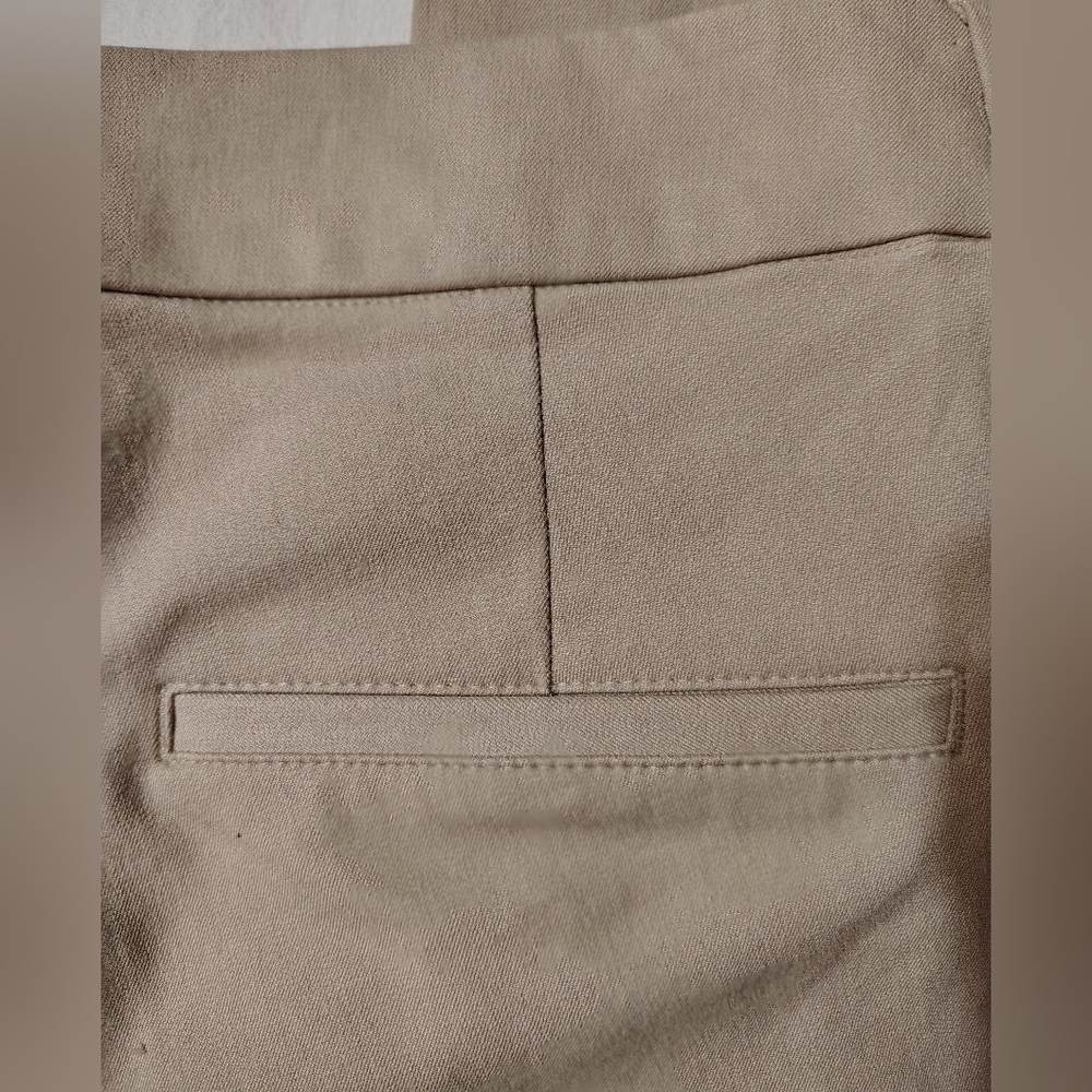 Old Navy High Rise Pixie Skinny Secret Smooth Pockets Chinos Size 10 NWT - Picture 9 of 12
